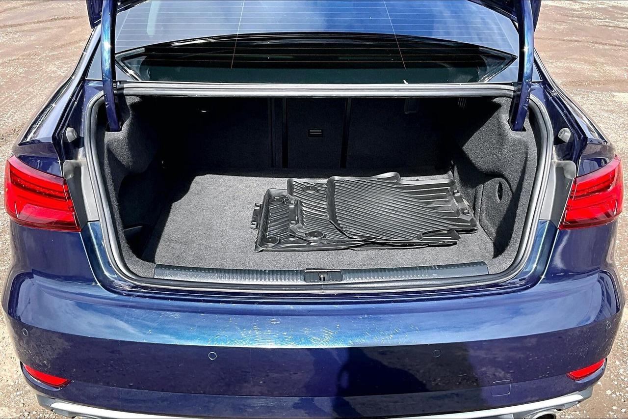 2018 Audi A3 Komfort 2.0T | Premium Pkg | Sunroof | AWD Photo