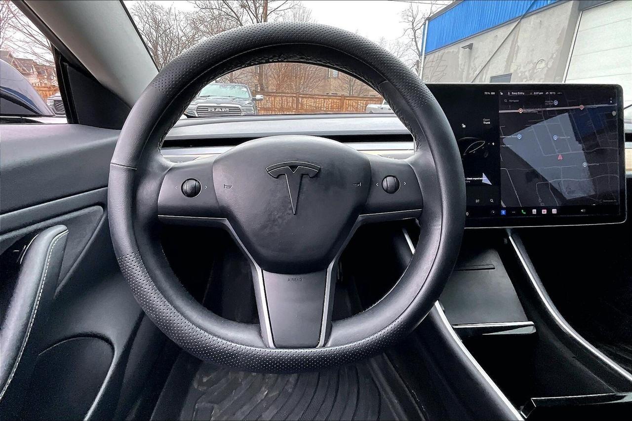 2019 Tesla Model 3 Standard Range Plus RWD Photo