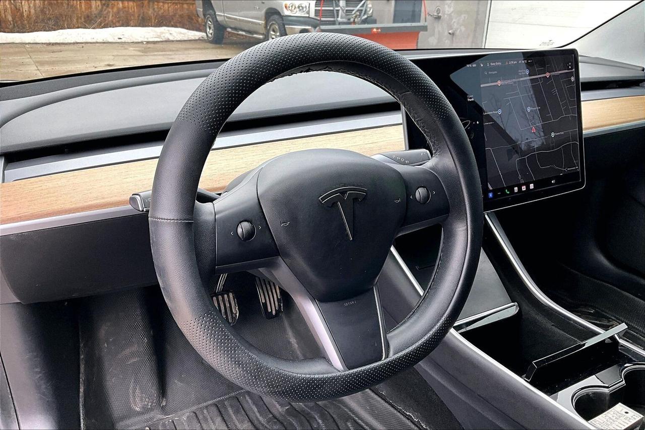 2019 Tesla Model 3 Standard Range Plus RWD Photo