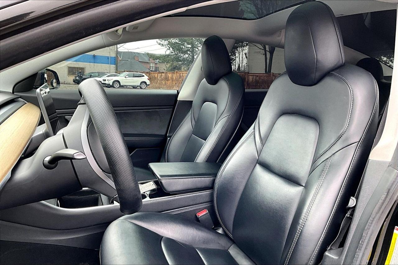 2019 Tesla Model 3 Standard Range Plus RWD Photo