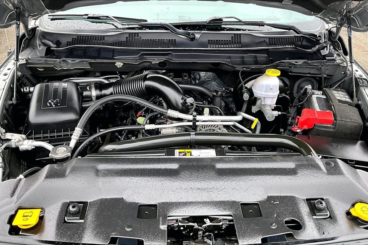 2022 RAM 1500 Classic Ceramic Grey Crew | 5.7 V8 | Max Tow | 4X4 Photo