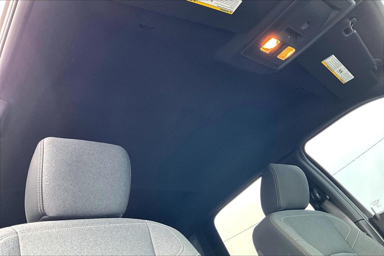 2022 RAM 1500 Classic Ceramic Grey Crew | 5.7 V8 | Max Tow | 4X4 Photo