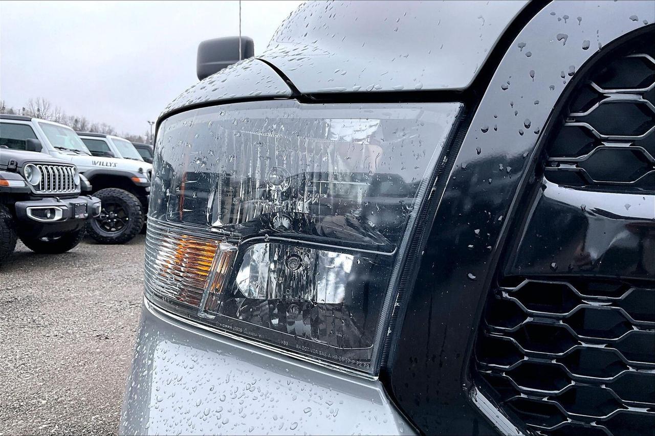 2022 RAM 1500 Classic Ceramic Grey Crew | 5.7 V8 | Max Tow | 4X4 Photo