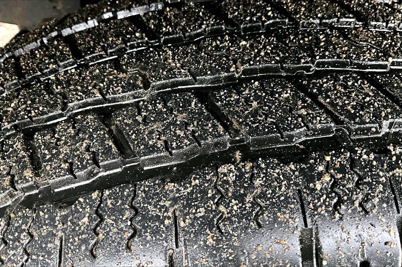 2022 RAM 1500 Classic Ceramic Grey Crew | 5.7 V8 | Max Tow | 4X4 Photo