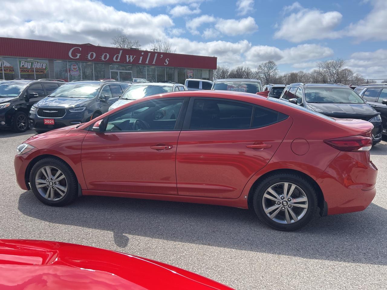 2018 Hyundai Elantra GL, SUNROOF, BLIND SPOT MONITORS, BACK UP CAMERA! - Photo #3