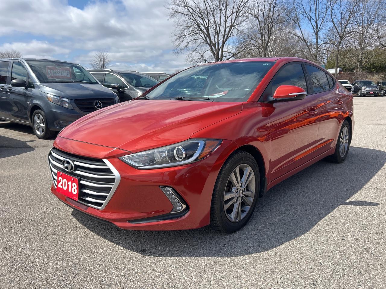 2018 Hyundai Elantra GL, SUNROOF, BLIND SPOT MONITORS, BACK UP CAMERA! - Photo #2