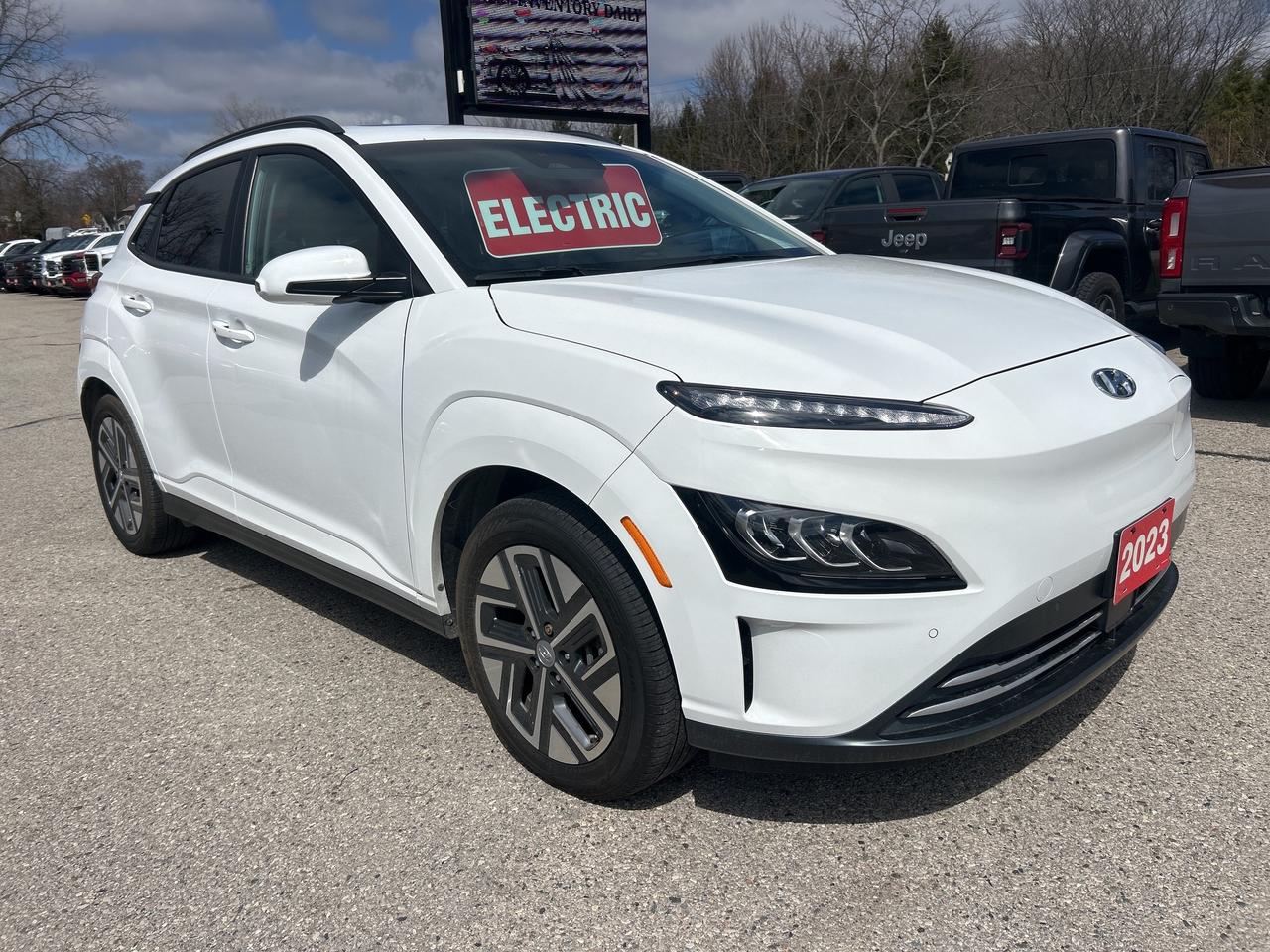 2023 Hyundai KONA Electric ELECTRIC, CLEAN CARFAX, HEATED/ COOLED LEATHER! - Photo #8