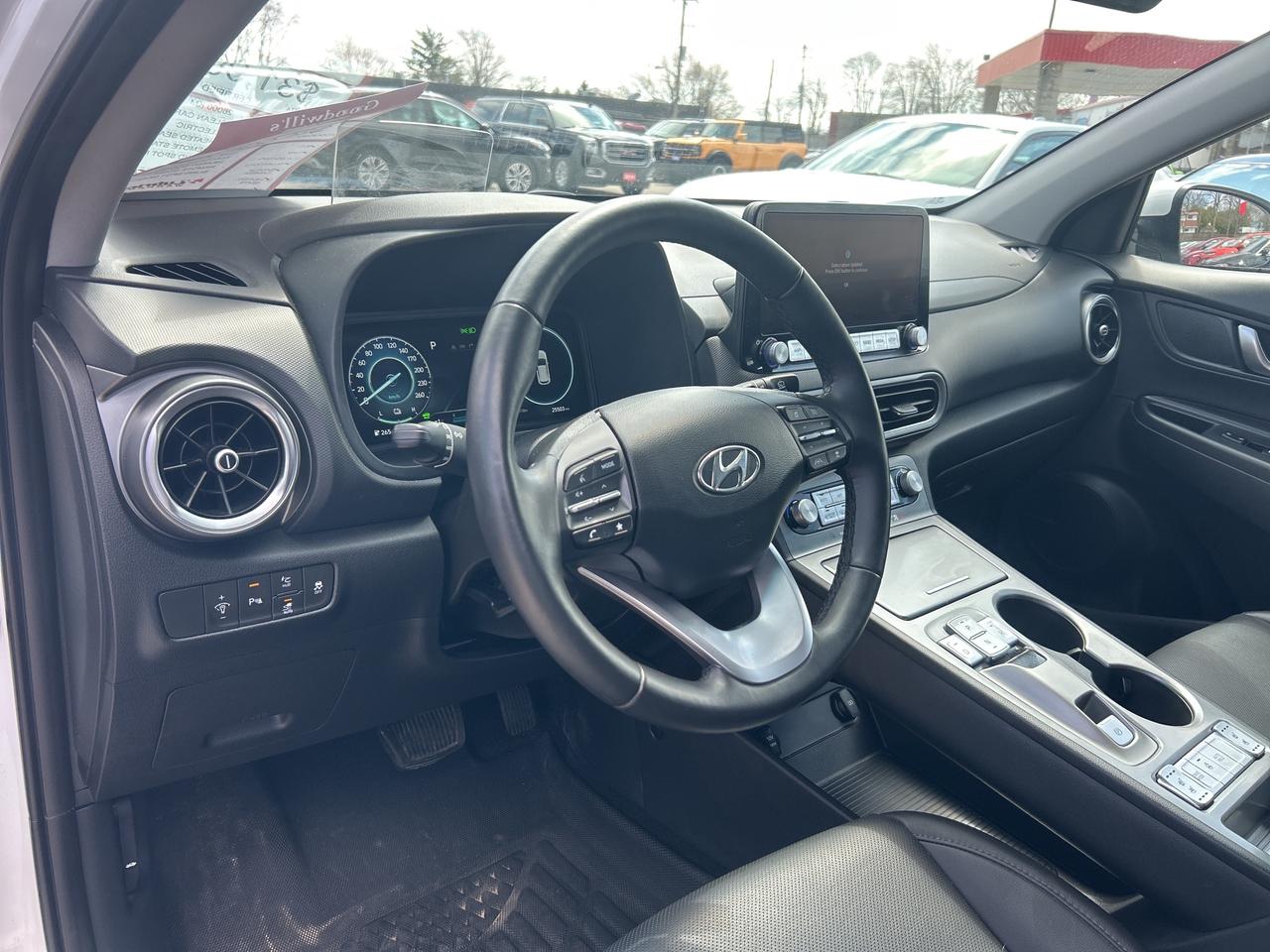 2023 Hyundai KONA Electric ELECTRIC, CLEAN CARFAX, HEATED/ COOLED LEATHER! - Photo #13
