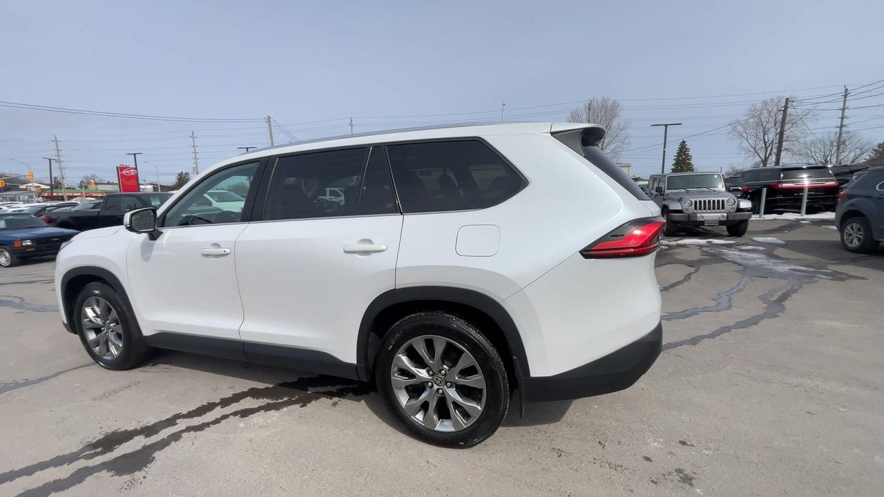 2024 Toyota Grand Highlander LIMITED AWD | 7-PASS | COOLED LEATHER | PANO ROOF Photo