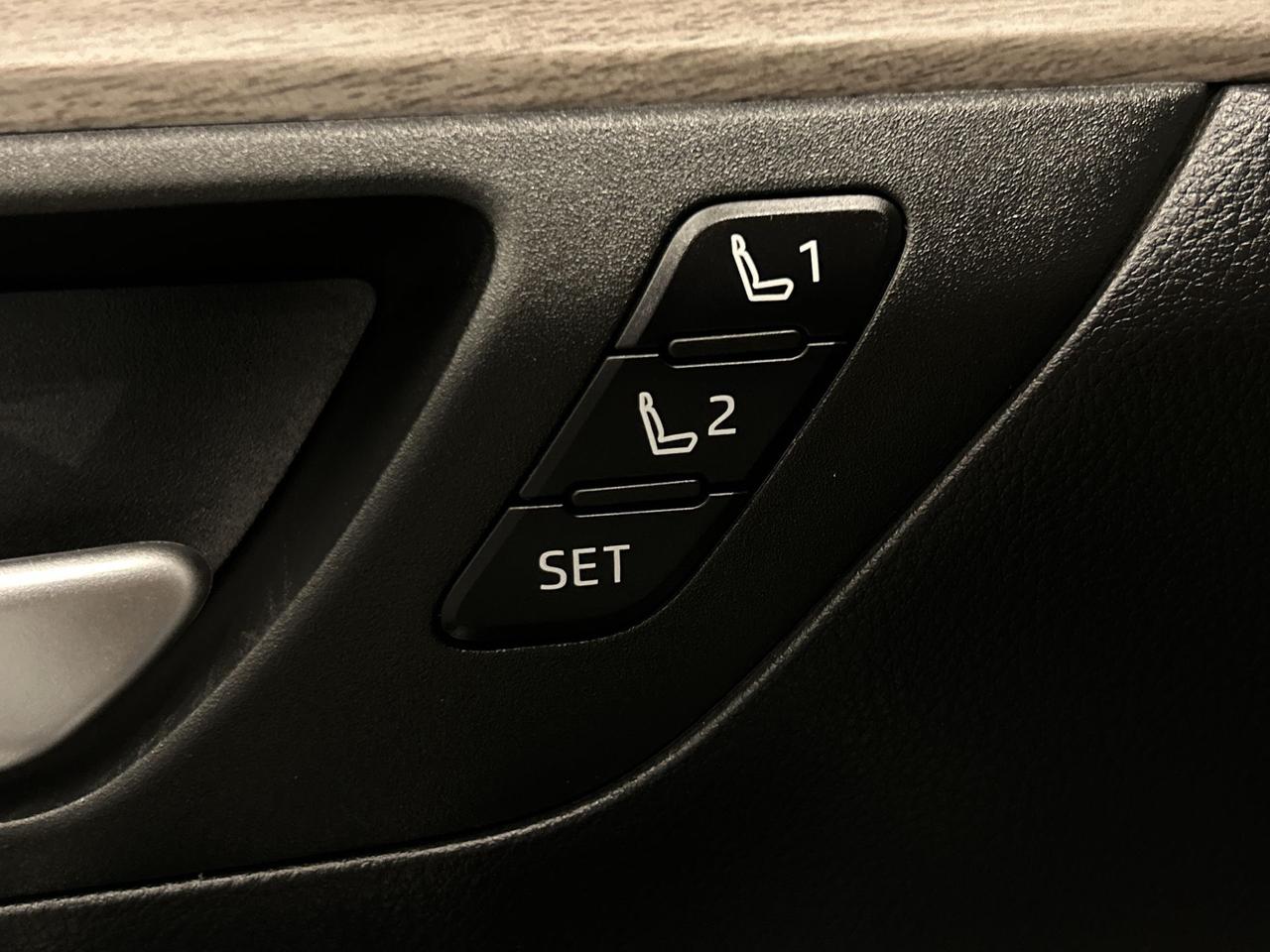 2024 Toyota Grand Highlander LIMITED AWD | 7-PASS | COOLED LEATHER | PANO ROOF Photo