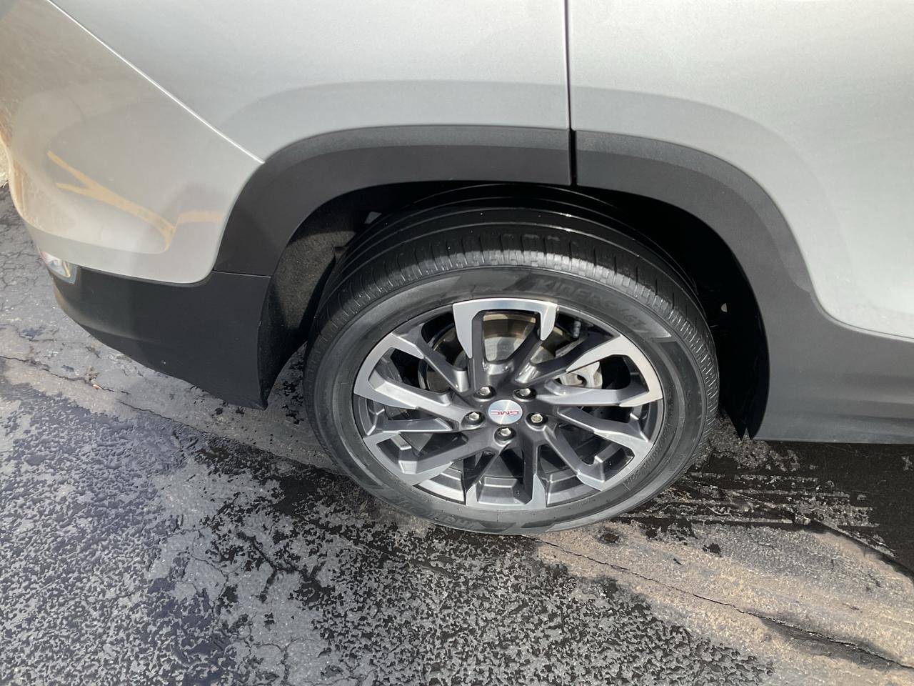 2022 GMC Terrain LEATHER / DUAL PANE SUNROOF /  CARPLAY / AWD Photo