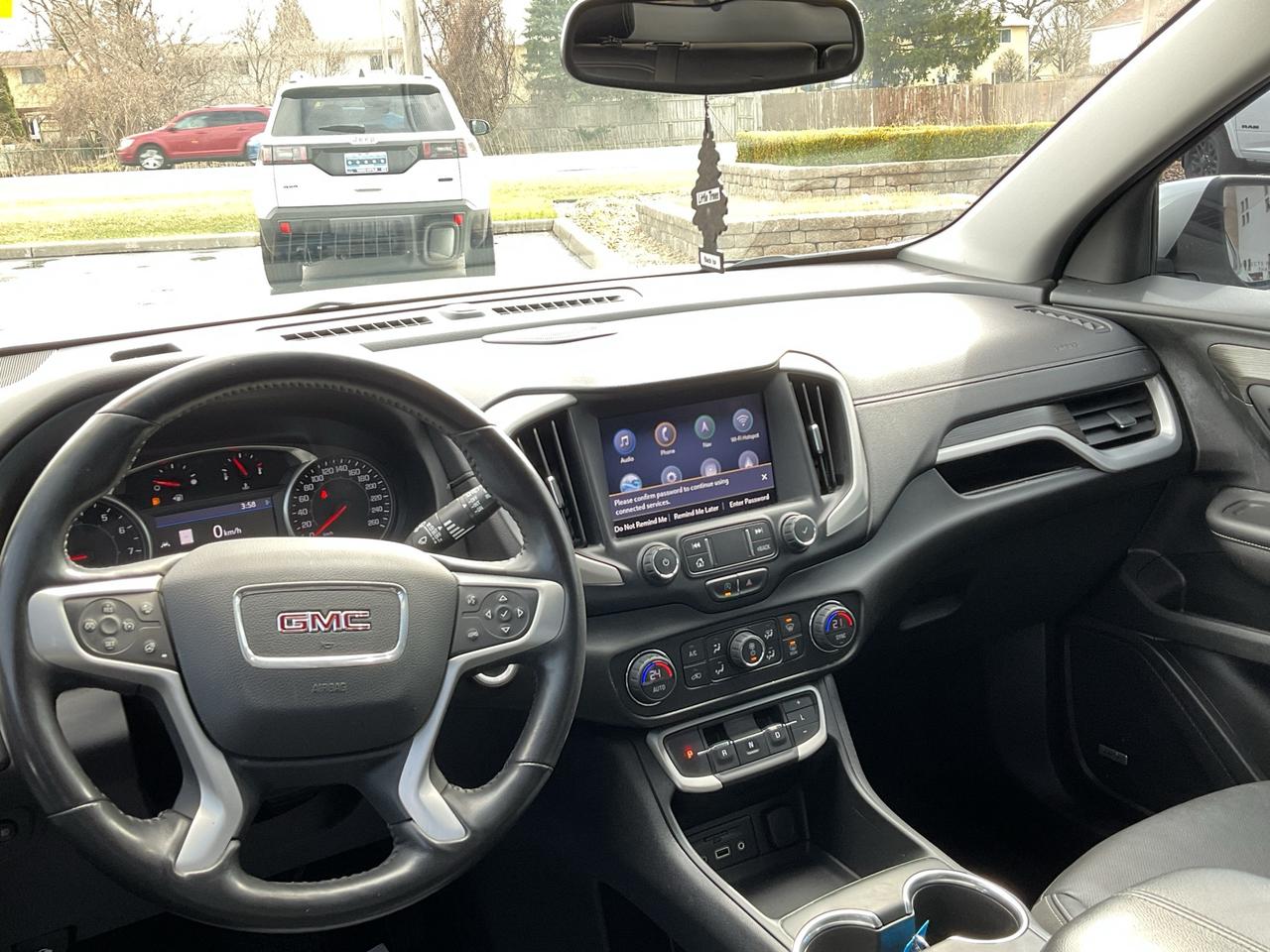 2022 GMC Terrain LEATHER / DUAL PANE SUNROOF /  CARPLAY / AWD Photo