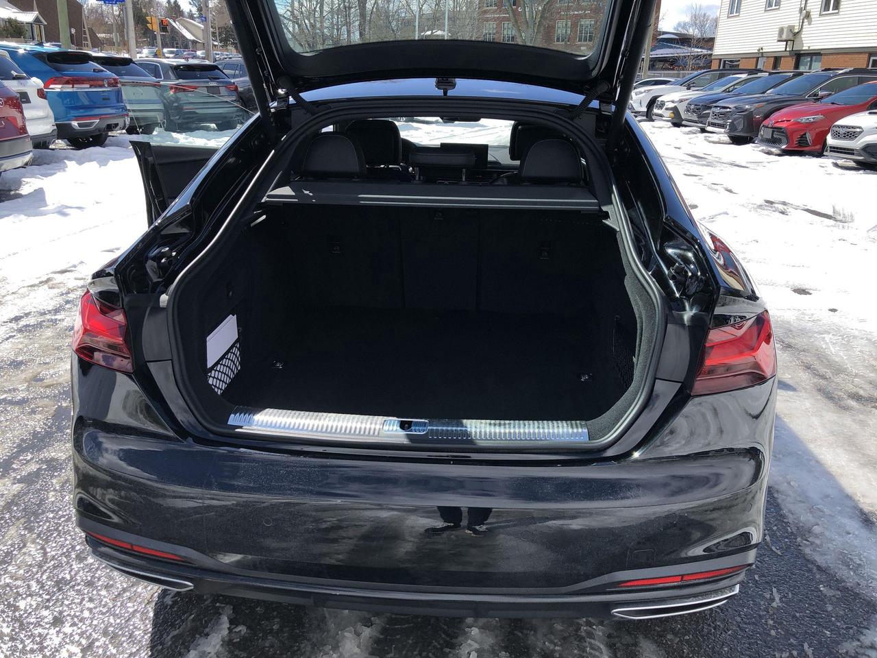 2025 Audi A5 45 LIKE NEW!!  LEATHER, PANO.ROOF, PARK DISTANCE C Photo