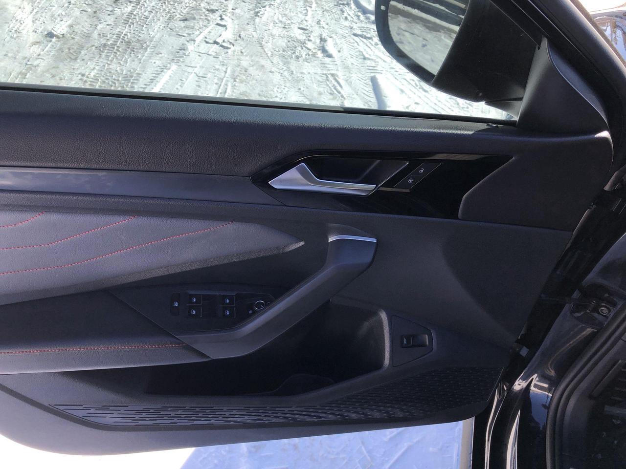 2025 Volkswagen Jetta GLI Autobahn GLi AUTOBAHN, LEATHER, VIRTUAL COCKPIT, N Photo