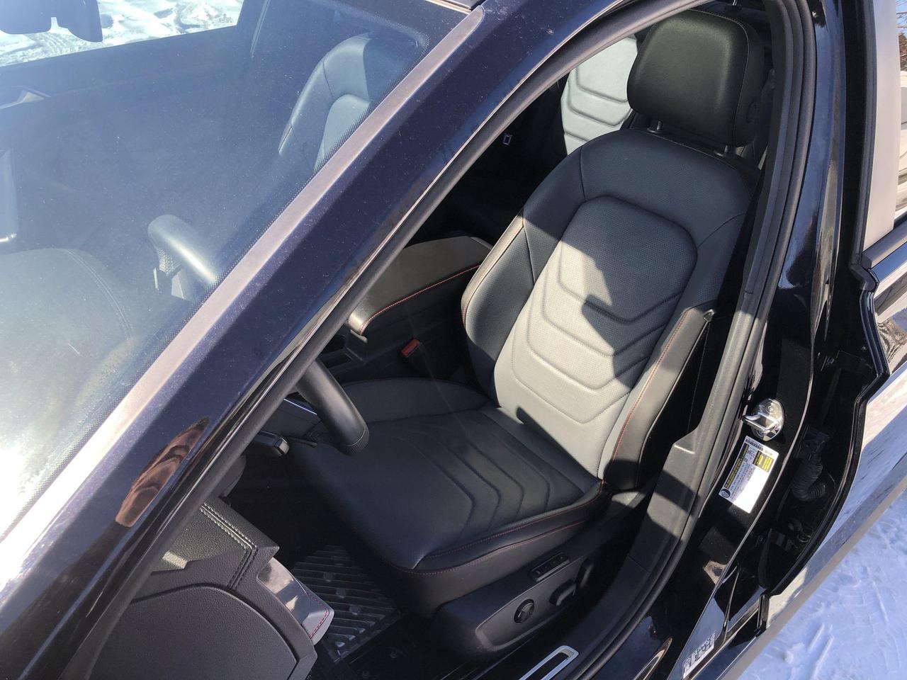 2025 Volkswagen Jetta GLI Autobahn GLi AUTOBAHN, LEATHER, VIRTUAL COCKPIT, N Photo