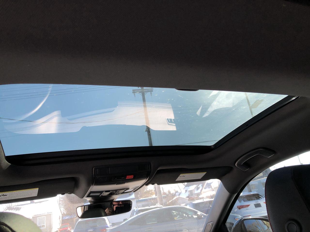 2025 Volkswagen Jetta GLI Autobahn GLi AUTOBAHN, LEATHER, VIRTUAL COCKPIT, N Photo