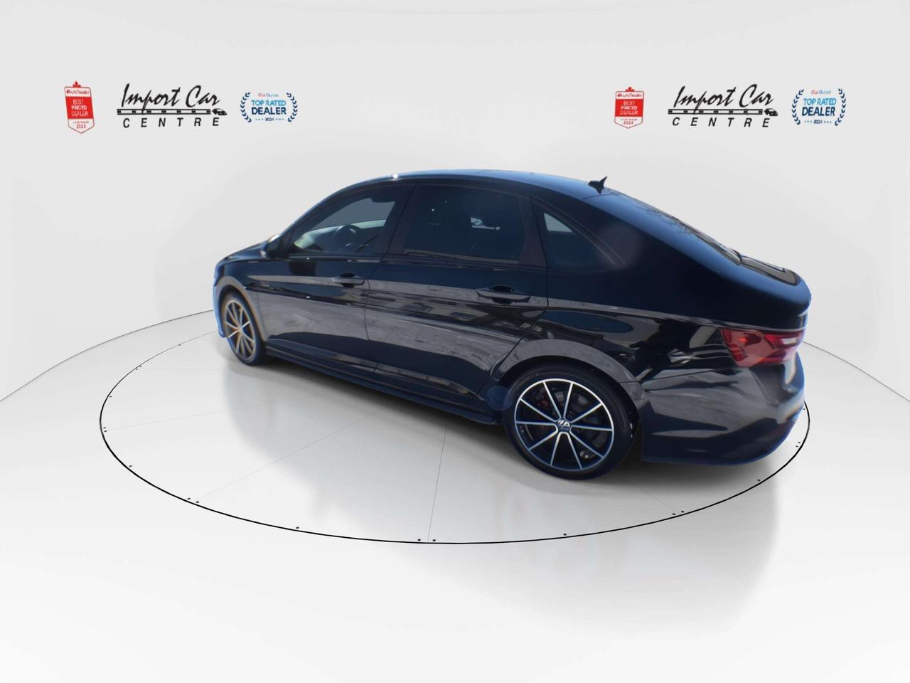 2025 Volkswagen Jetta Autobahn GLi AUTOBAHN, LEATHER, VIRTUAL COCKPIT, NAVI, HTD & VENTED SEATS, BLIS Photo
