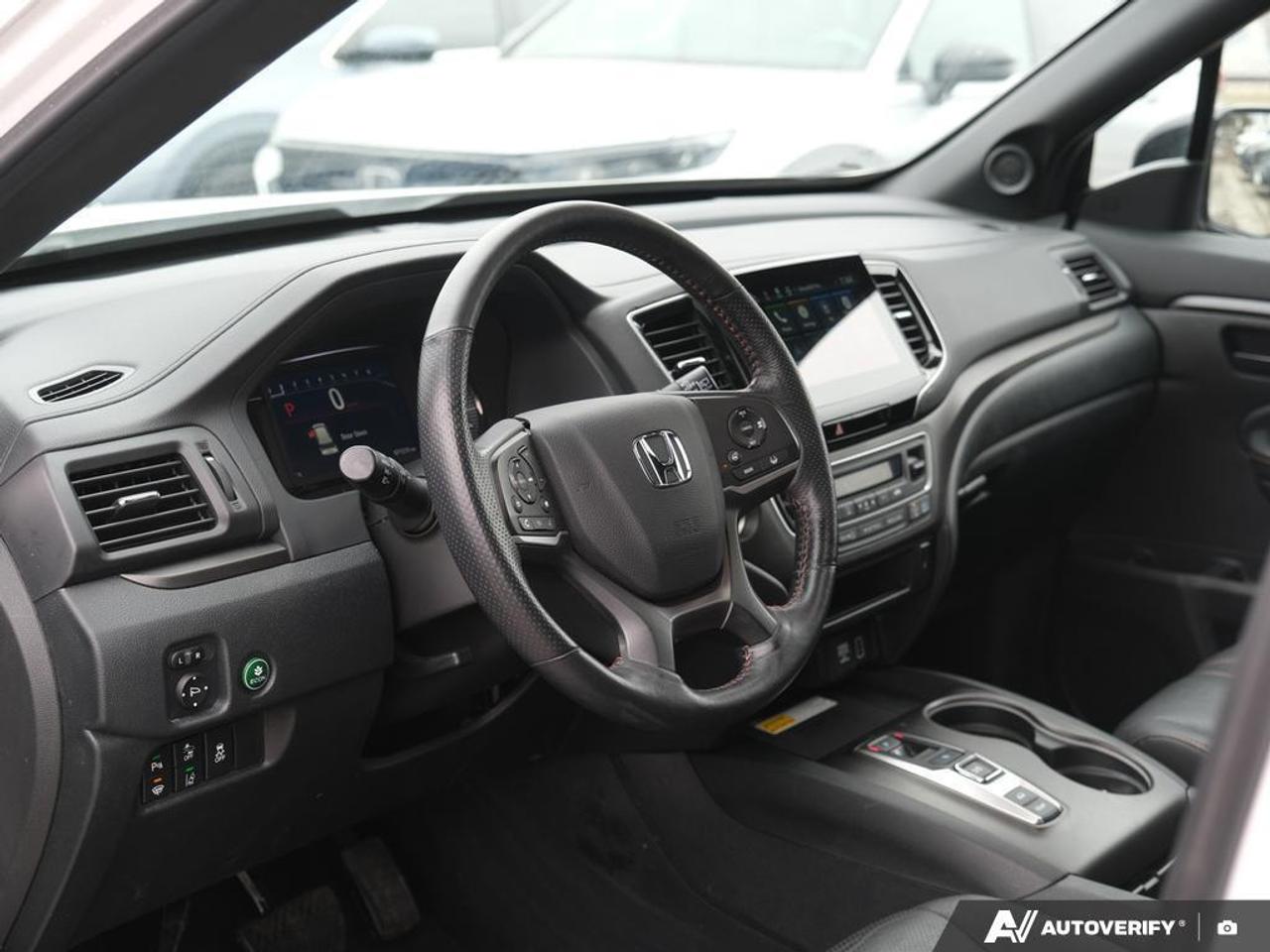 2022 Honda Passport  Photo