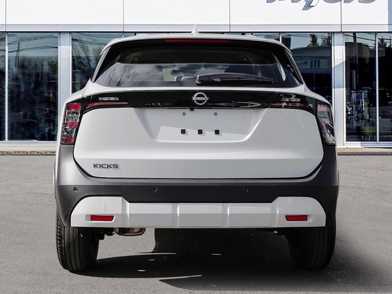 2026 Nissan Kicks S  - Heated Seats Photo4