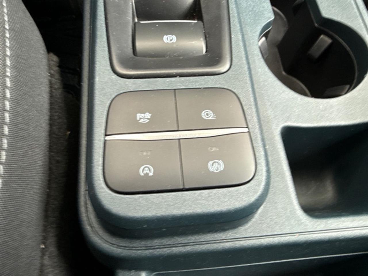 2024 Ford Maverick XL  Low Km Photo