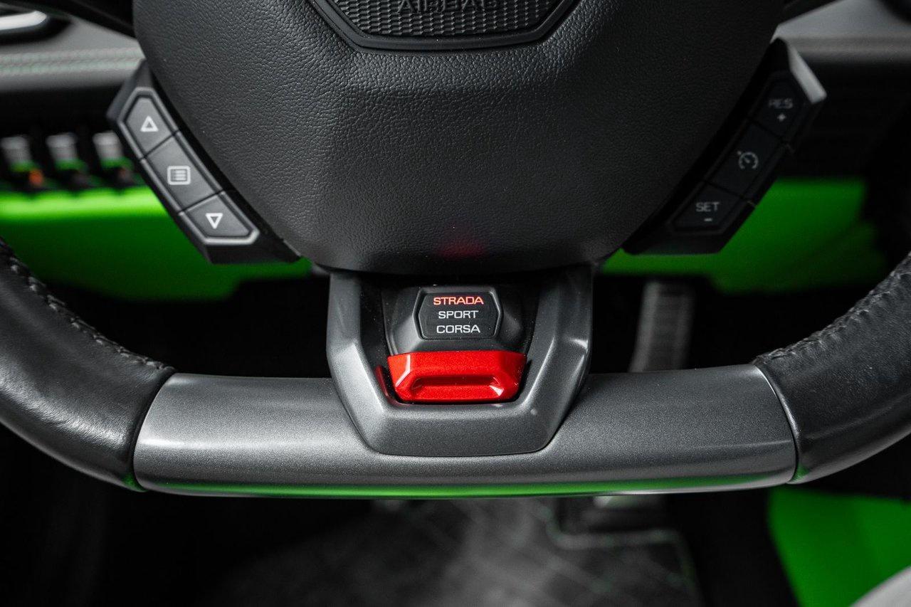 2016 Lamborghini Huracan LP 610-4 Photo