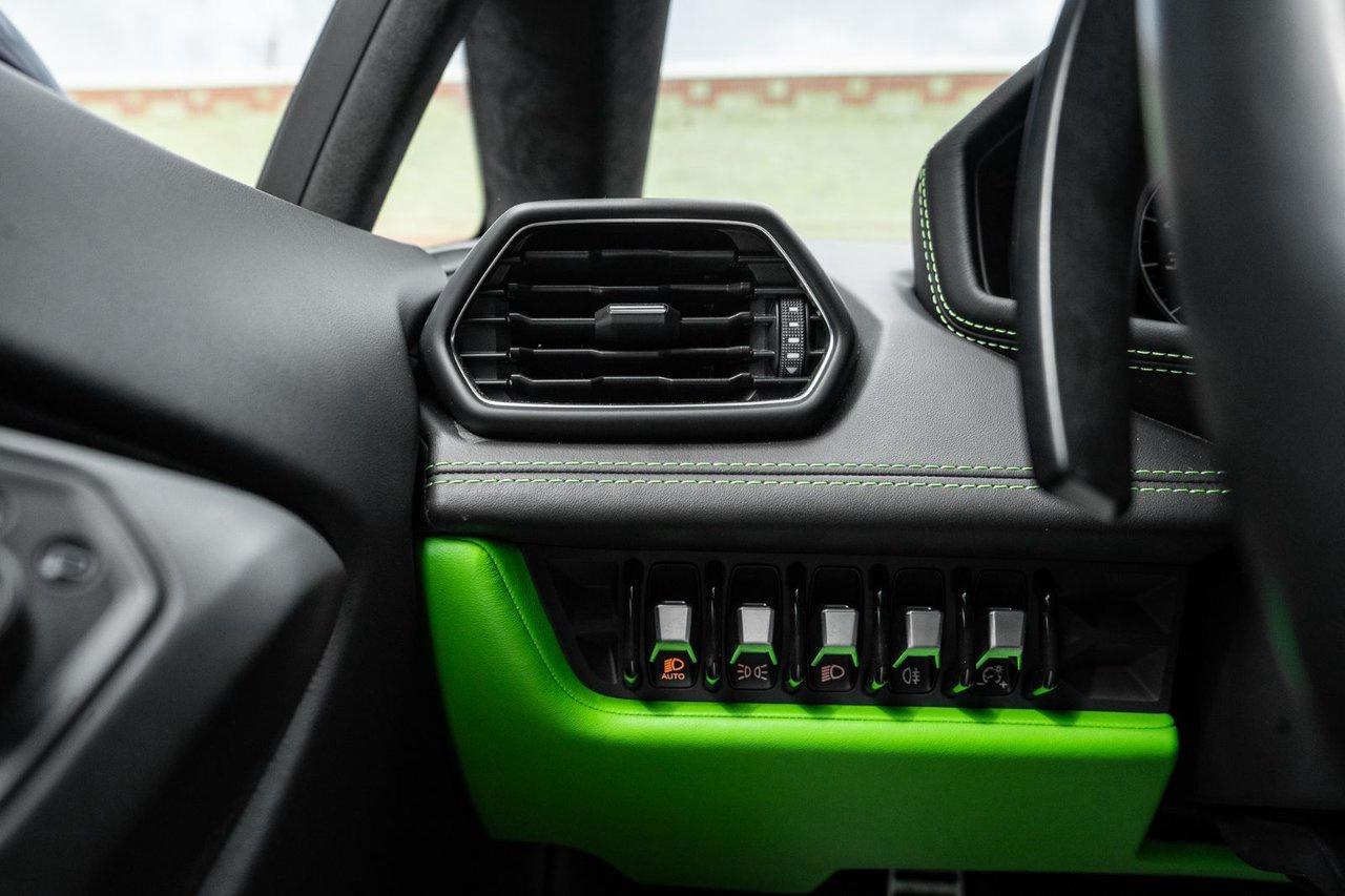 2016 Lamborghini Huracan LP 610-4 Photo