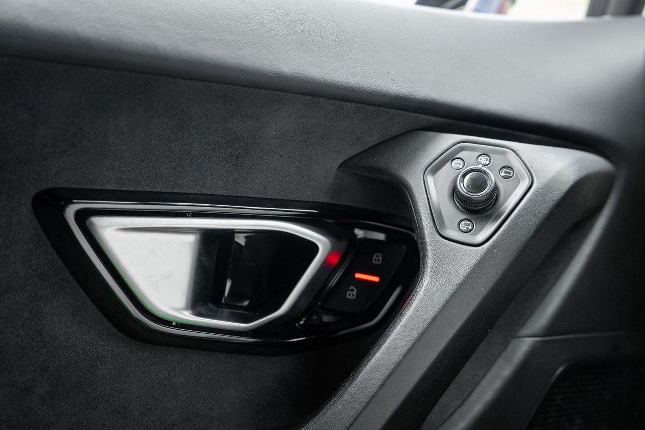 2016 Lamborghini Huracan LP 610-4 Photo