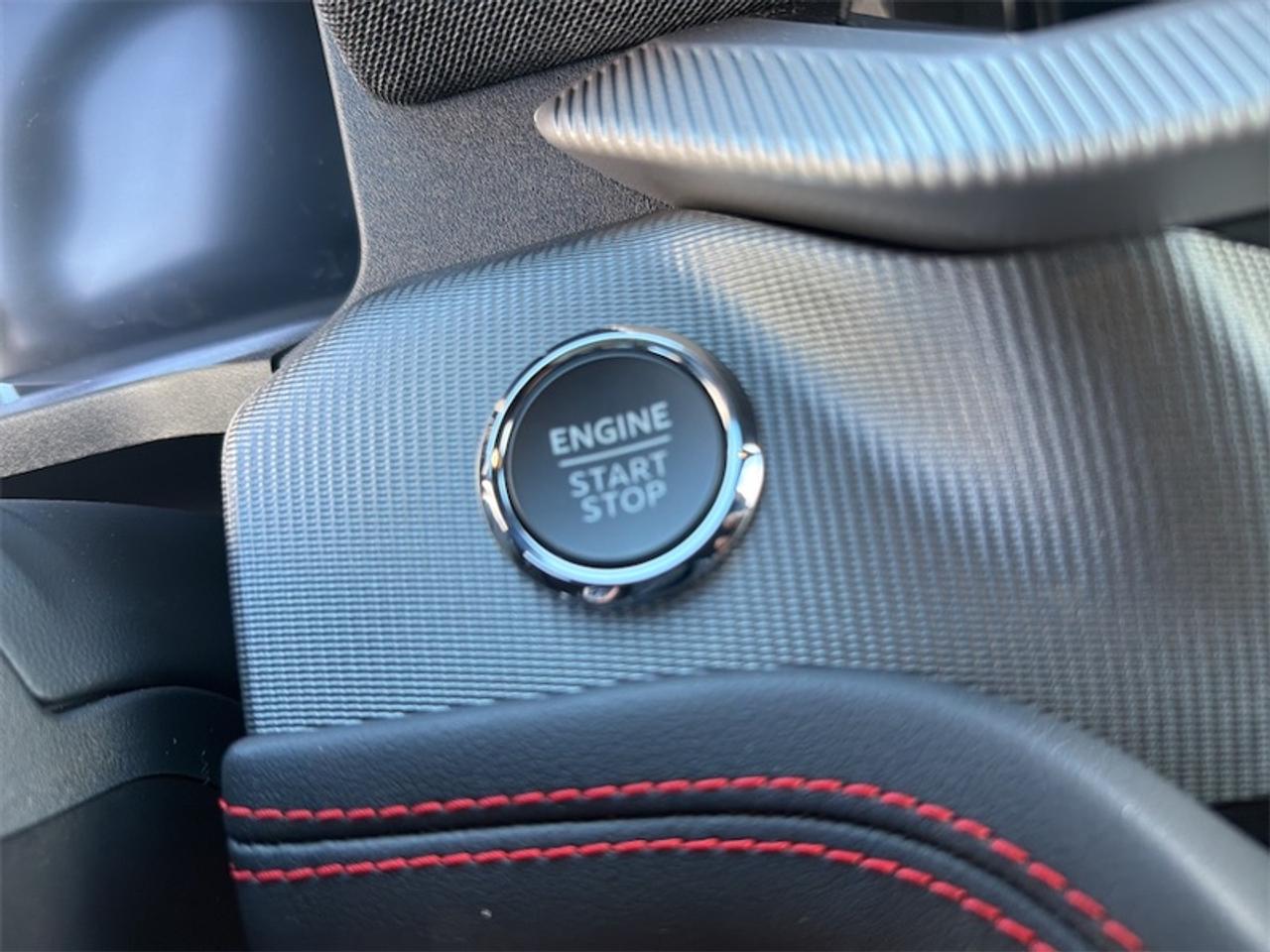 13785042