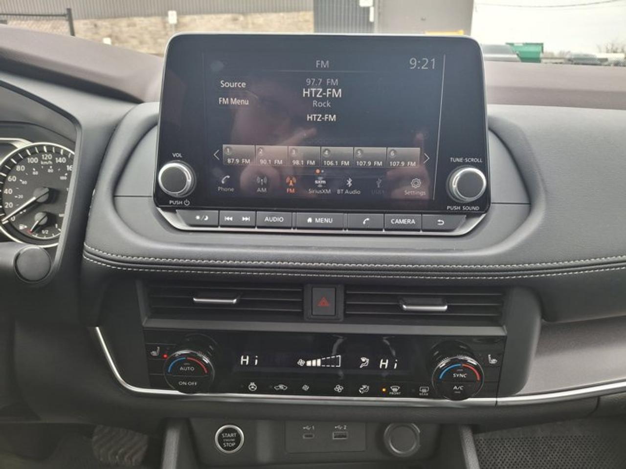 2023 Nissan Rogue SV Moonroof AWD | Pano Roof | Heated Seats + Steering | CarPlay | Remote Start | and More ! Photo