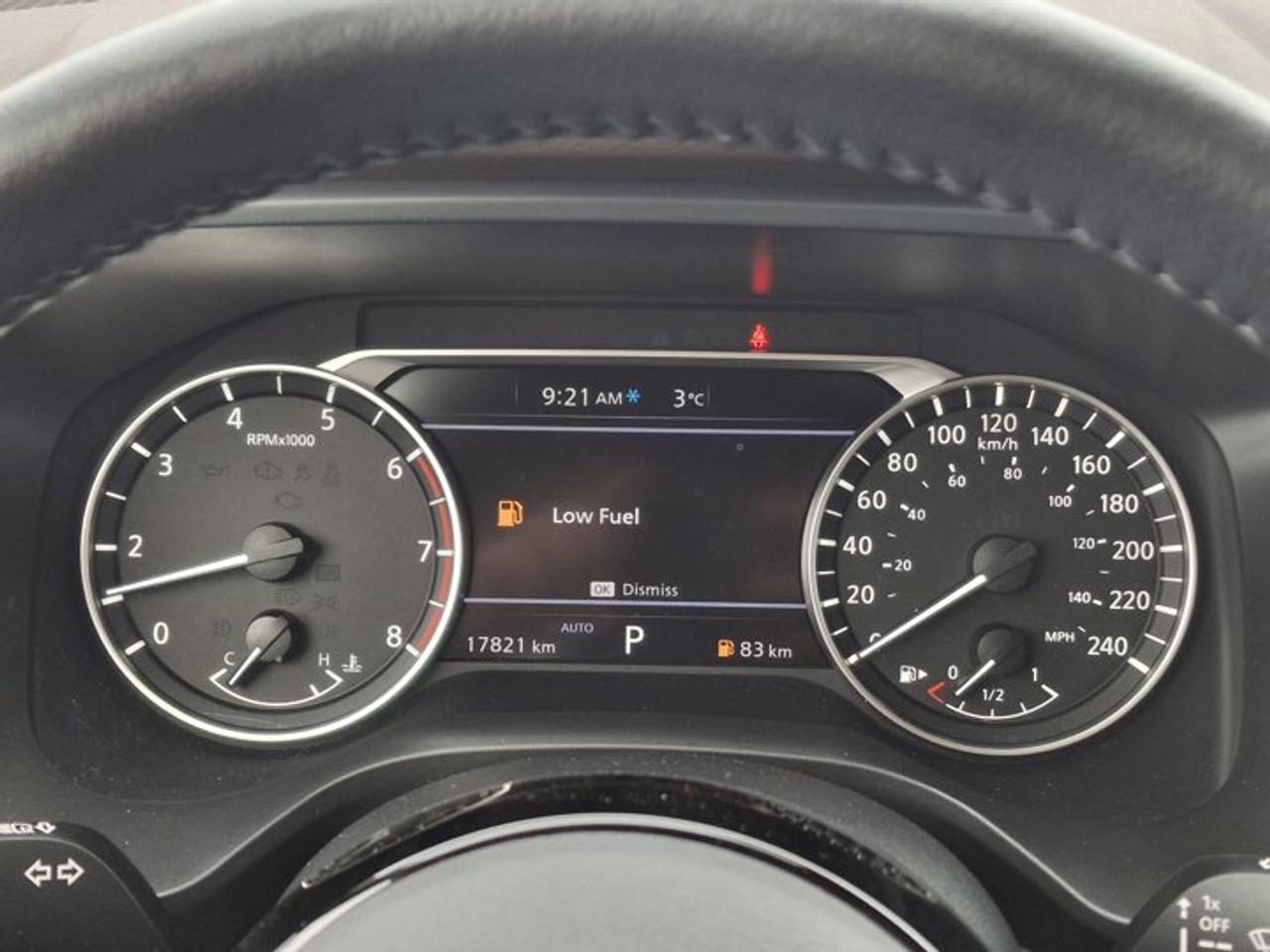 2023 Nissan Rogue SV Moonroof AWD | Pano Roof | Heated Seats + Steering | CarPlay | Remote Start | and More ! Photo2