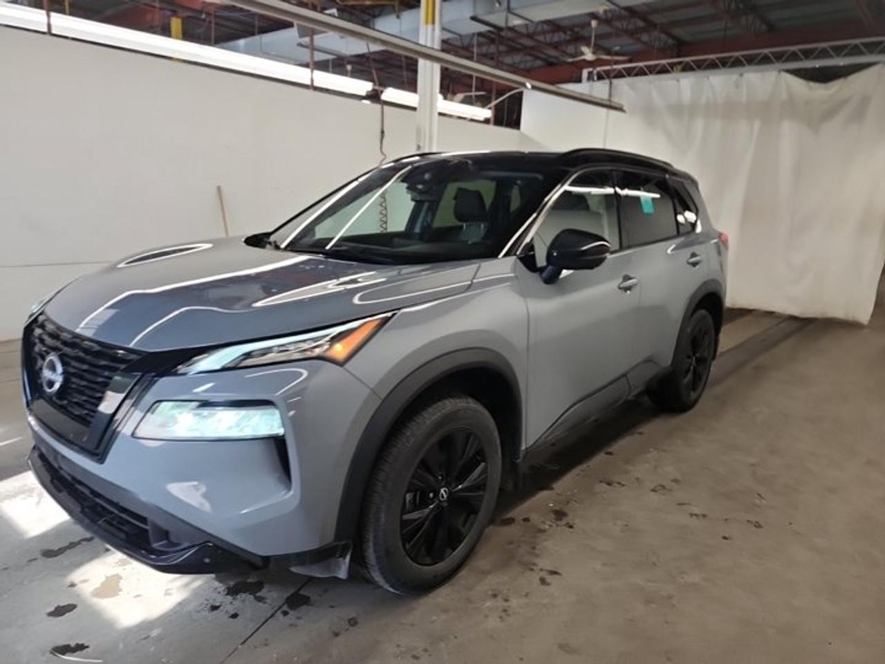 2023 Nissan Rogue SV Midnight Edition AWD | Leather | Pano Roof | Heated Seats + Steering | Remote Start | and More ! Photo