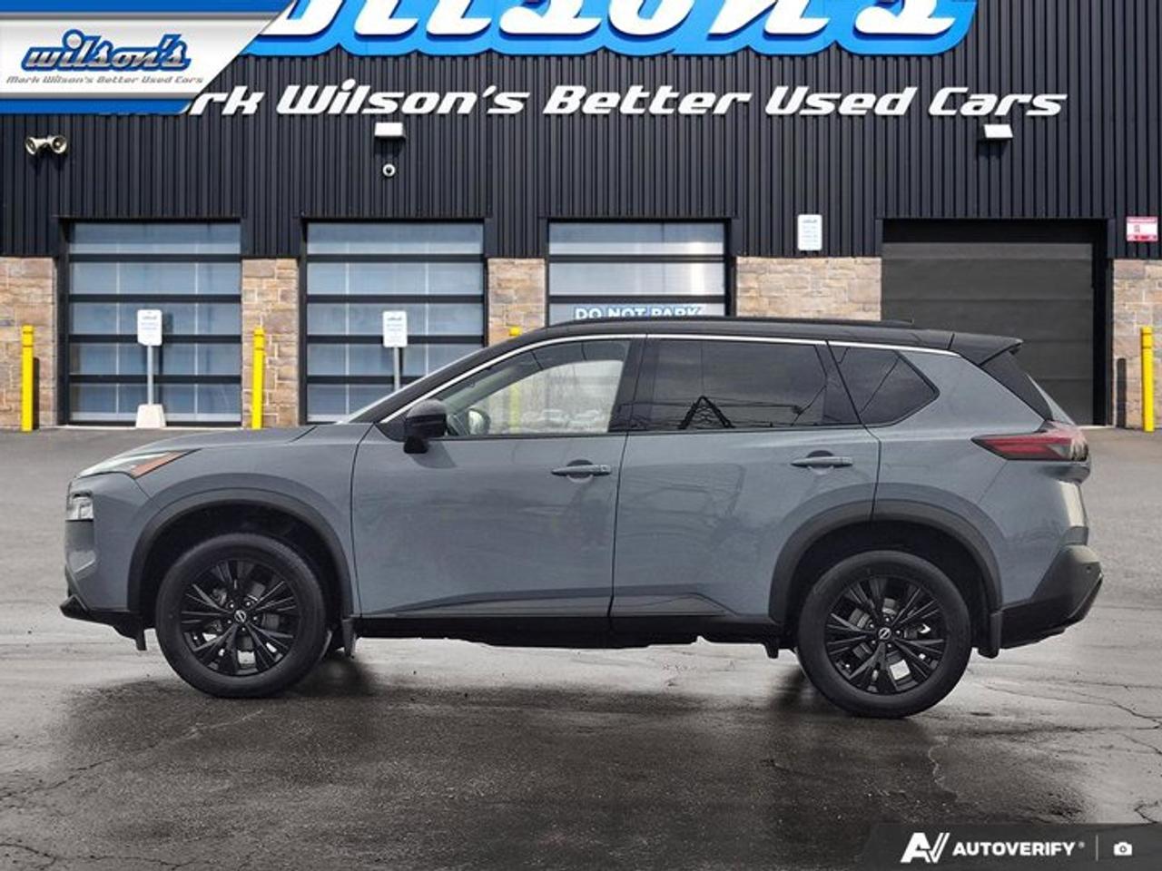 2023 Nissan Rogue SV Midnight Edition AWD | Leather | Pano Roof | Heated Seats + Steering | Remote Start | and More ! Photo