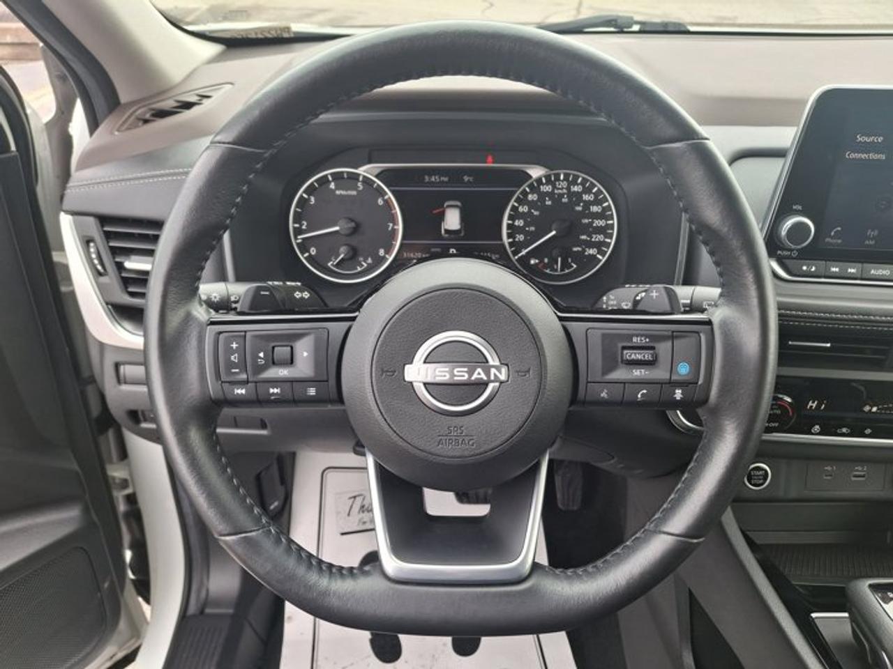 2023 Nissan Rogue SV AWD | Pano Roof | Heated Seats + Steering | CarPlay | Remote Start | and More ! Photo