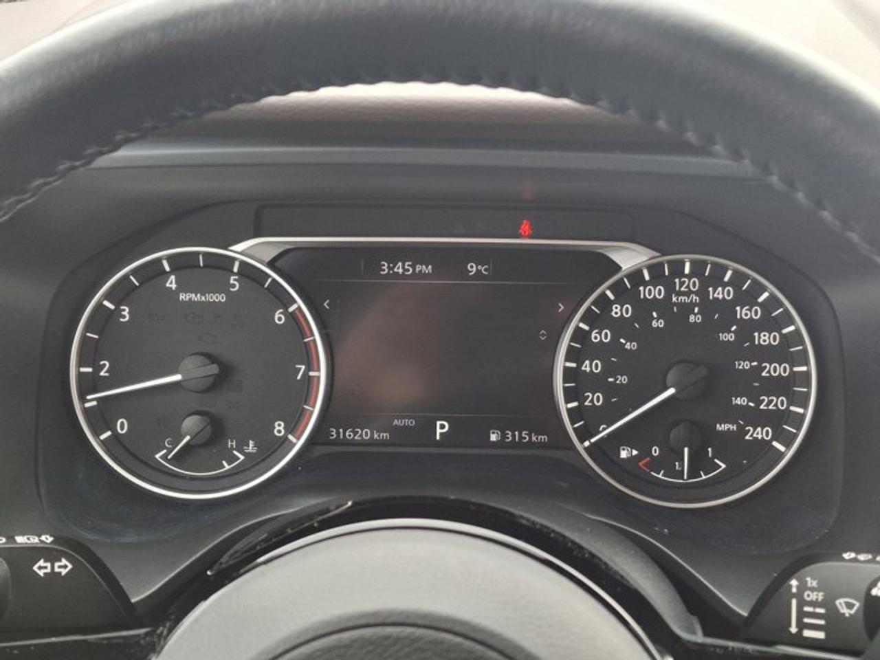 2023 Nissan Rogue SV AWD | Pano Roof | Heated Seats + Steering | CarPlay | Remote Start | and More ! Photo