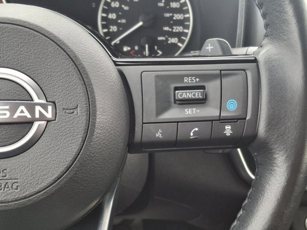 2023 Nissan Rogue SV AWD | Pano Roof | Heated Seats + Steering | CarPlay | Remote Start | and More ! Photo