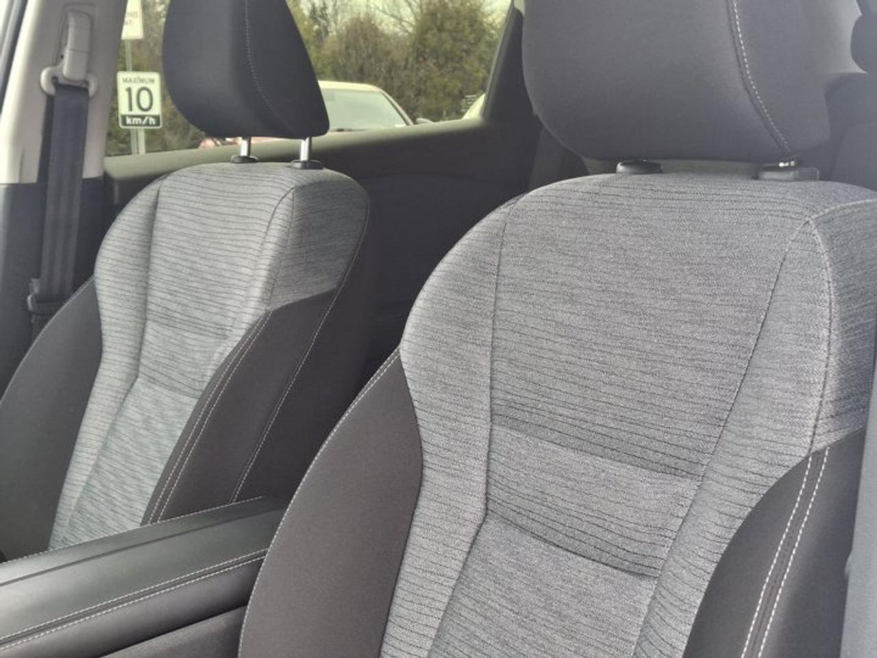 2023 Nissan Rogue SV AWD | Pano Roof | Heated Seats + Steering | CarPlay | Remote Start | and More ! Photo
