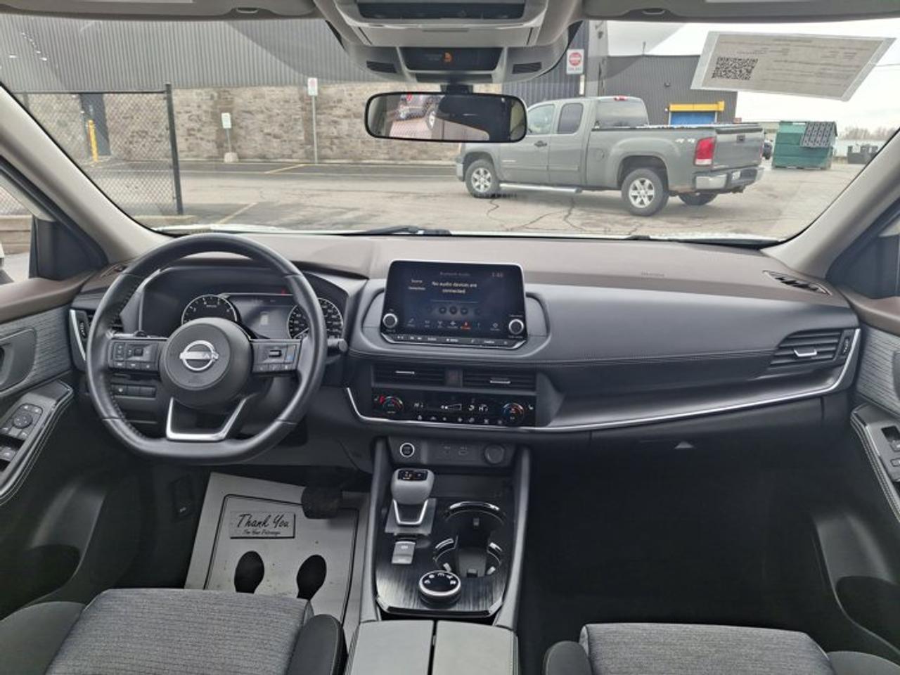 2023 Nissan Rogue SV AWD | Pano Roof | Heated Seats + Steering | CarPlay | Remote Start | and More ! Photo