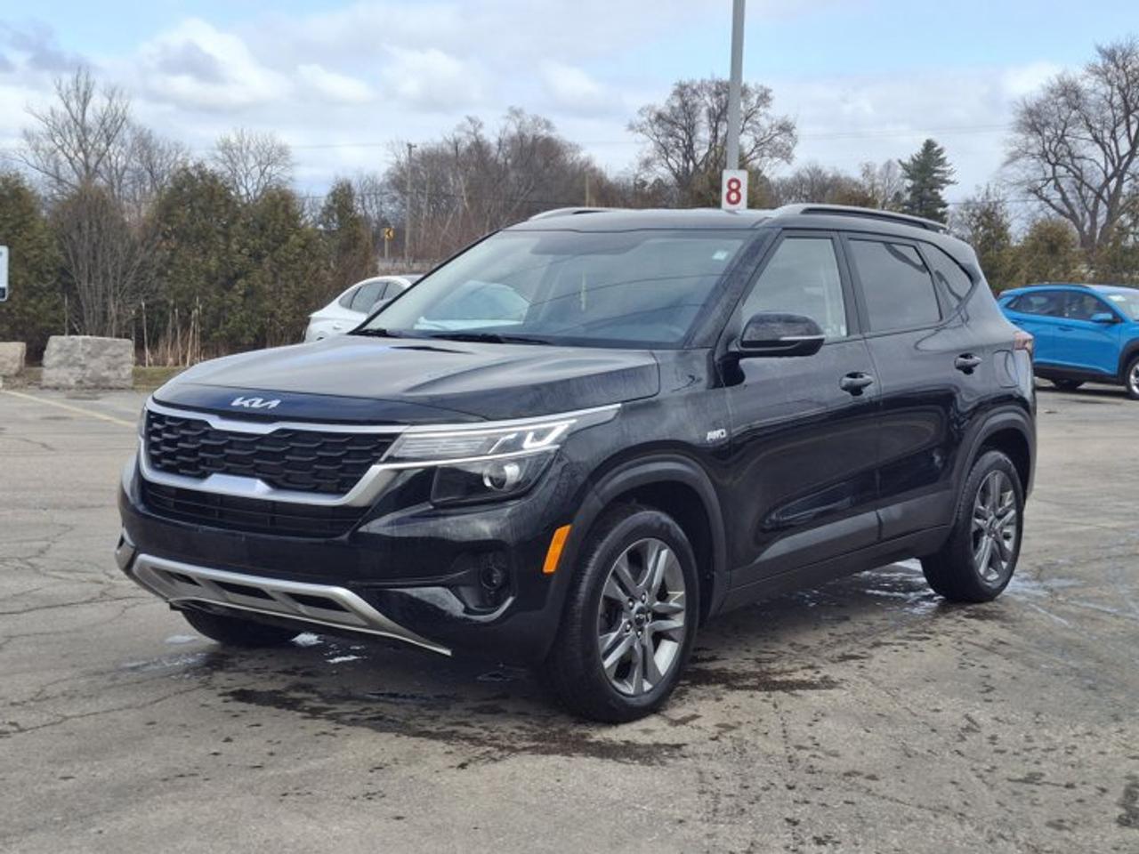 2023 Kia Seltos LX AWD | Heated Seats | CarPlay + Android | Rear Cam | Bluetooth | Alloy Wheels | and More ! Photo