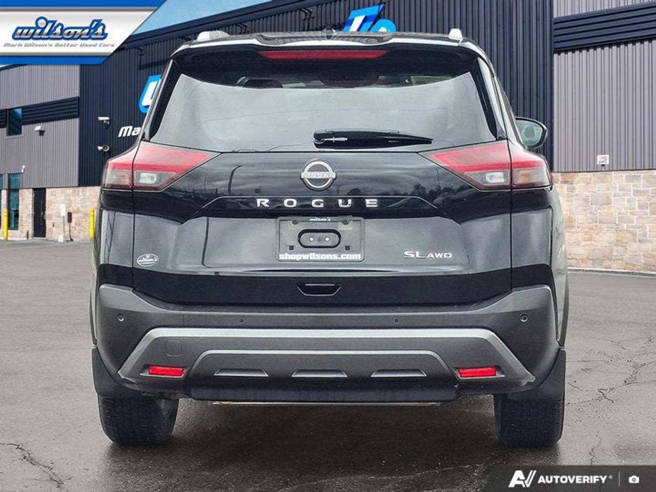 2023 Nissan Rogue SL AWD | Leather | Pano Roof | Nav | Heated Seats + Steering | CarPlay | Remote Start | and More ! Photo