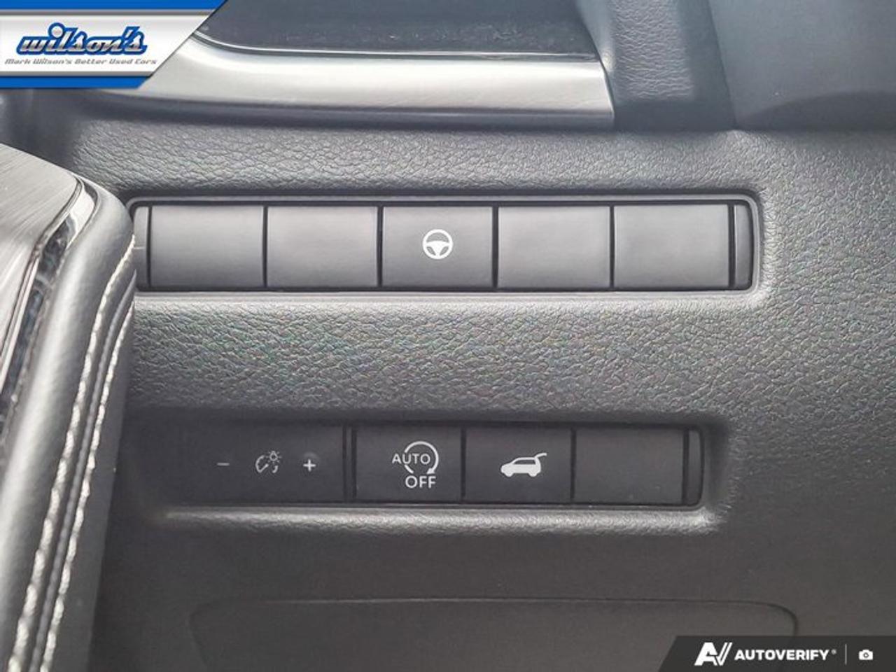 2023 Nissan Rogue SL AWD | Leather | Pano Roof | Nav | Heated Seats + Steering | CarPlay | Remote Start | and More ! Photo