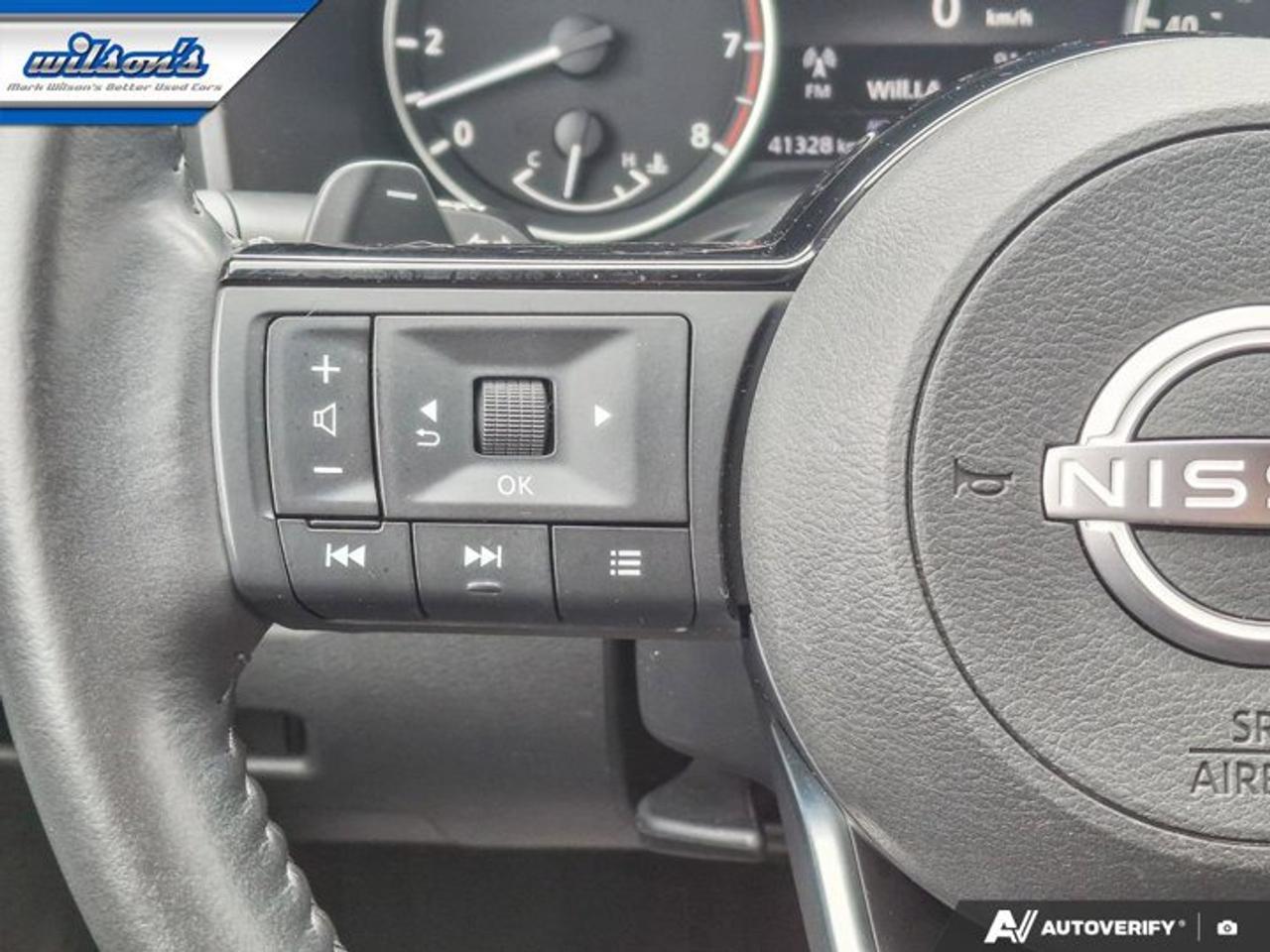 2023 Nissan Rogue SL AWD | Leather | Pano Roof | Nav | Heated Seats + Steering | CarPlay | Remote Start | and More ! Photo