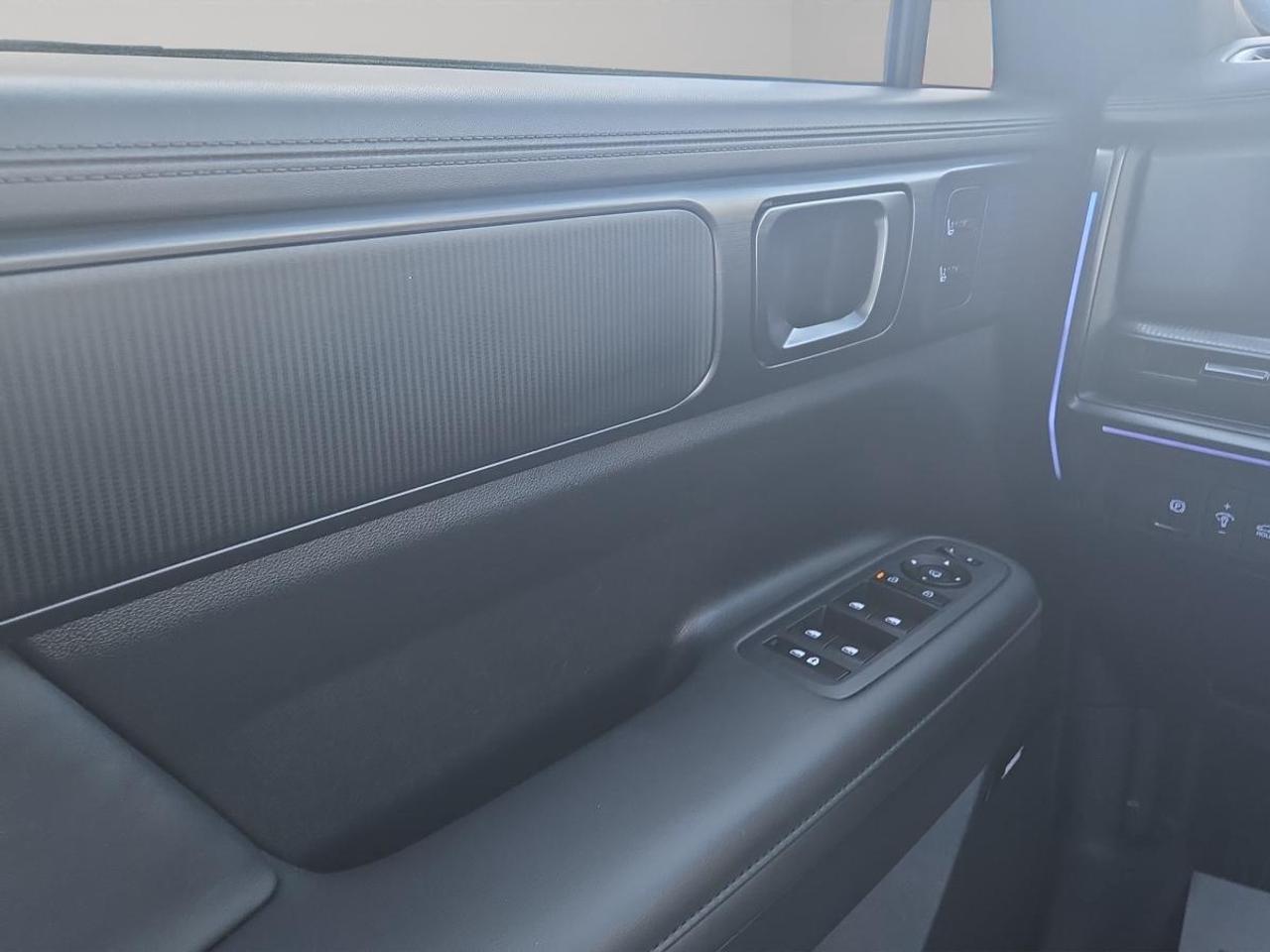 2024 Hyundai Santa Fe Ultimate Calligraphy Photo