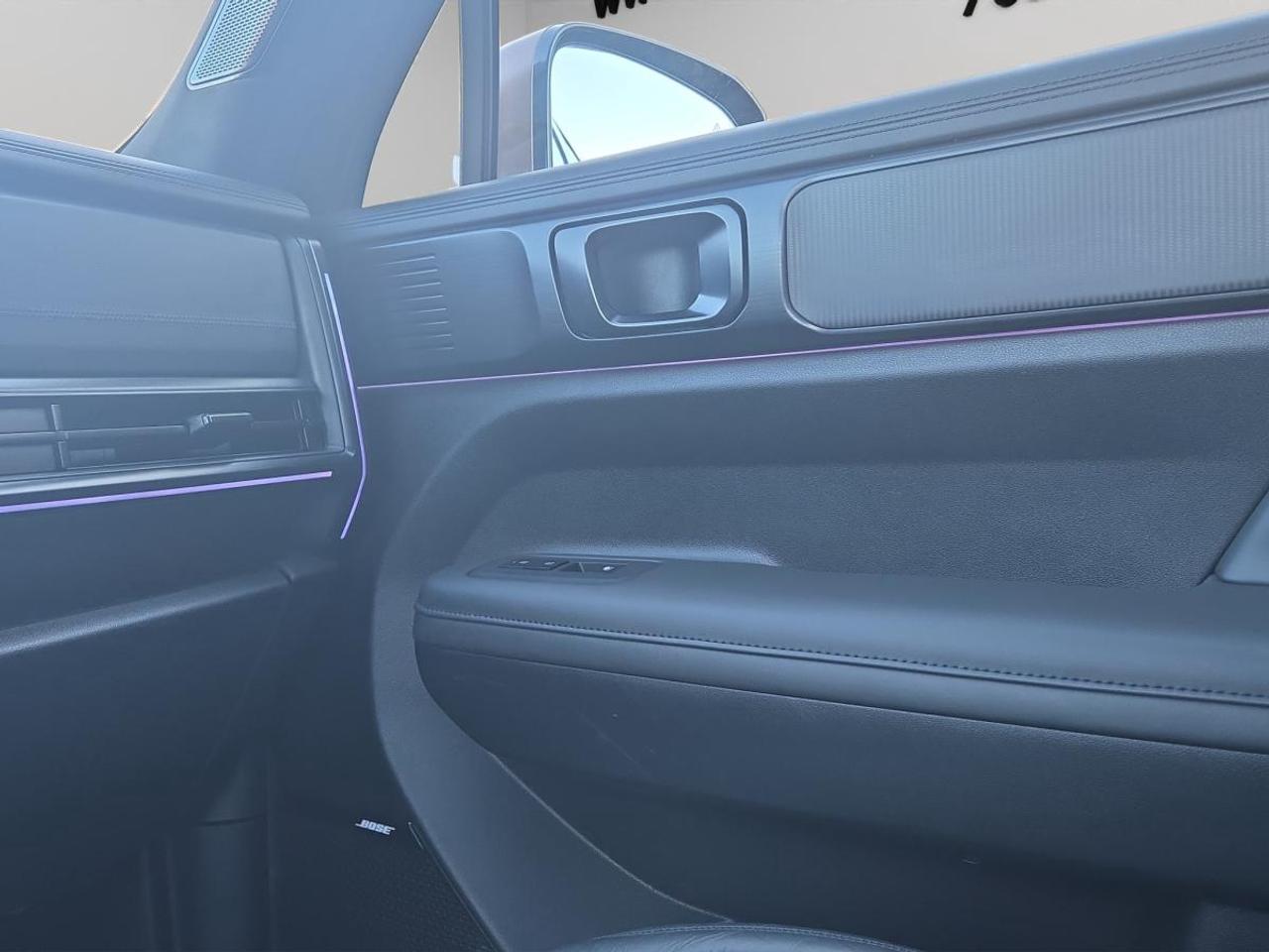 2024 Hyundai Santa Fe Ultimate Calligraphy Photo