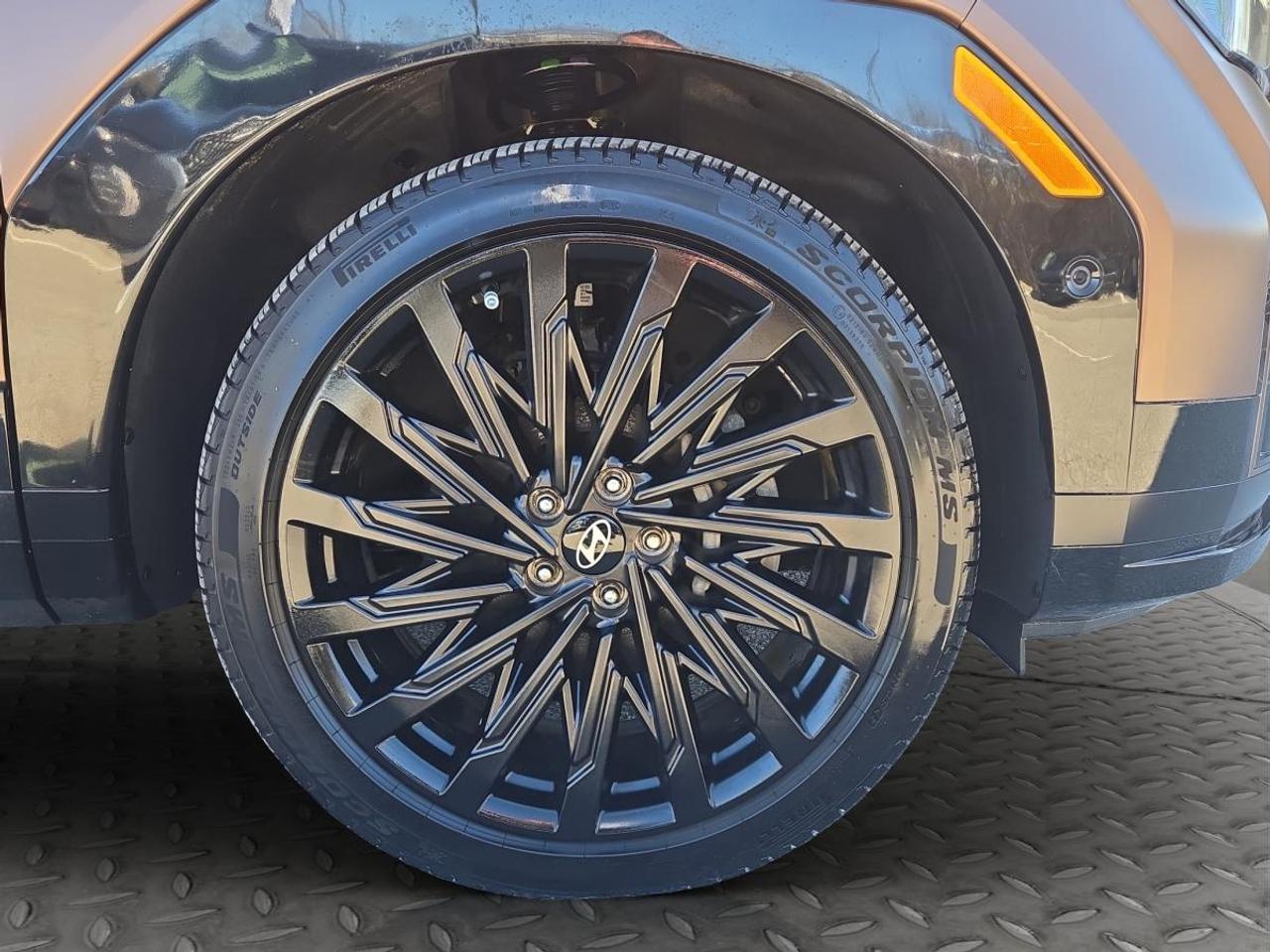 2024 Hyundai Santa Fe Ultimate Calligraphy Photo