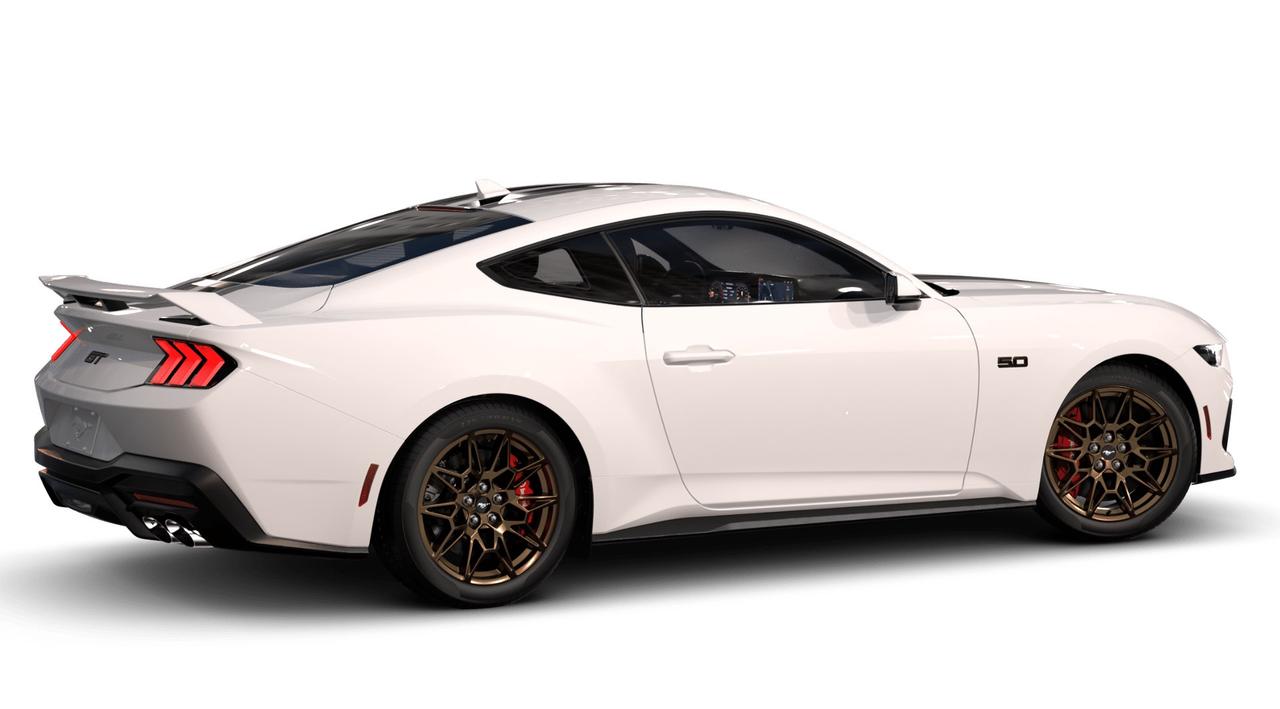 2026 Ford Mustang GT Premium Photo2