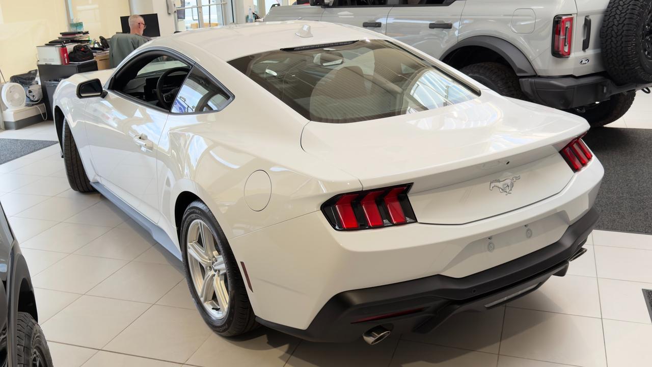 2026 Ford Mustang EcoBoost Fastback Photo