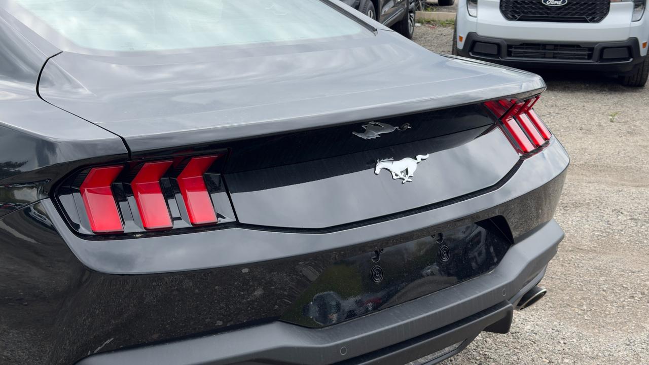 2026 Ford Mustang EcoBoost Premium Fastback Photo