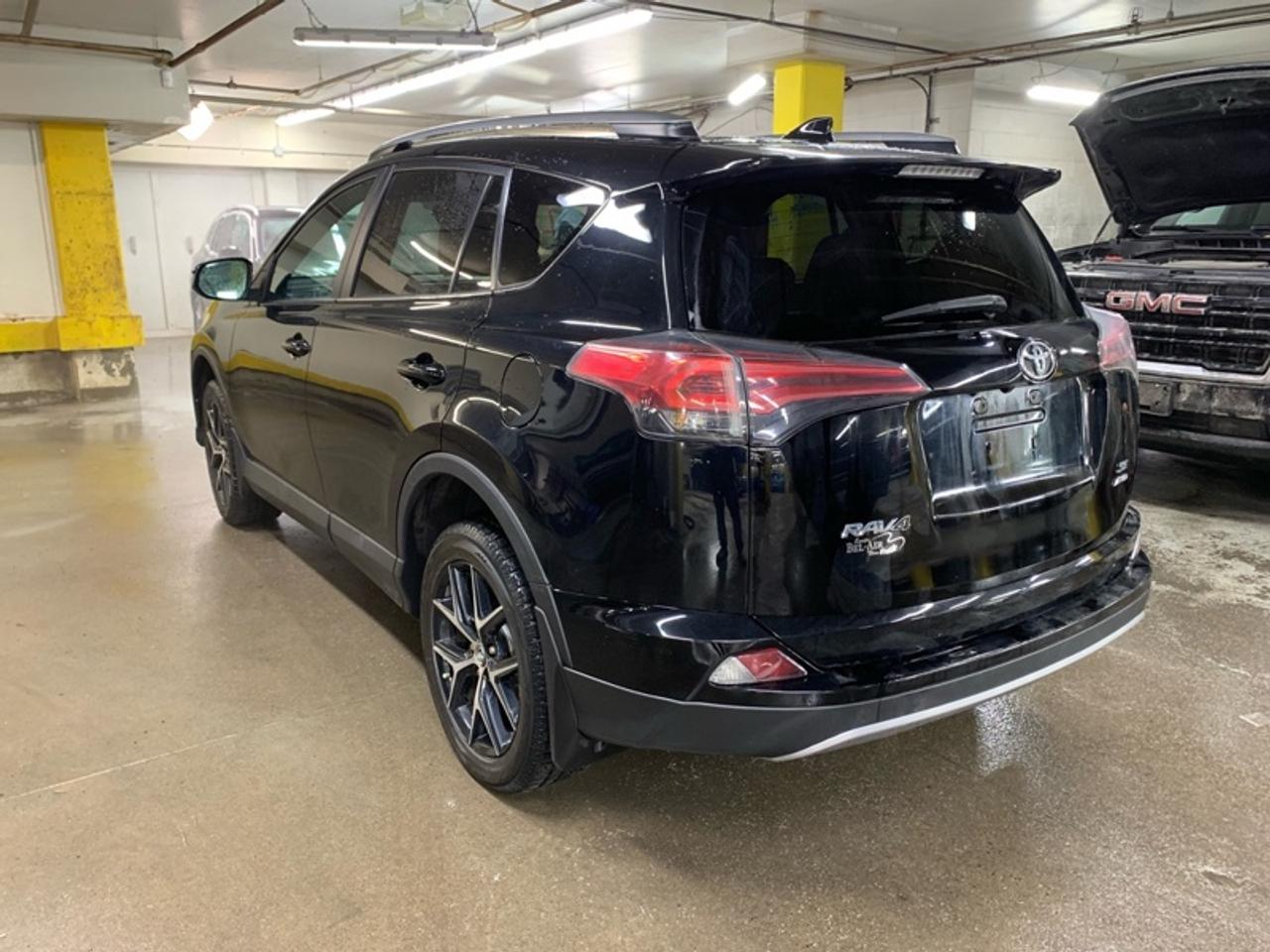 2018 Toyota RAV4 AWD SE  - Navigation -  Sunroof Photo4
