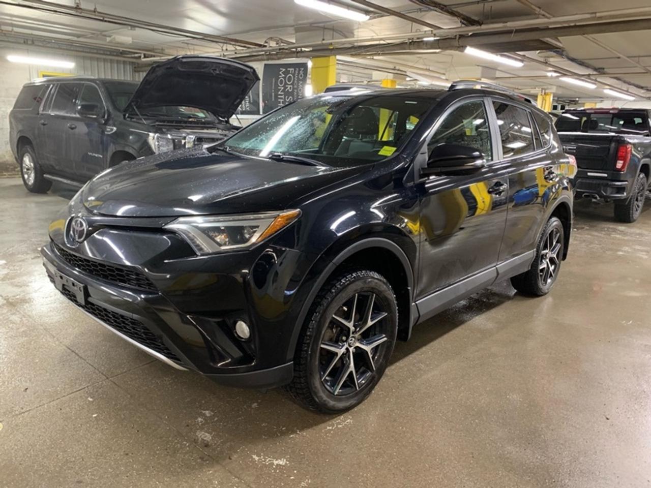 2018 Toyota RAV4 AWD SE  - Navigation -  Sunroof Photo