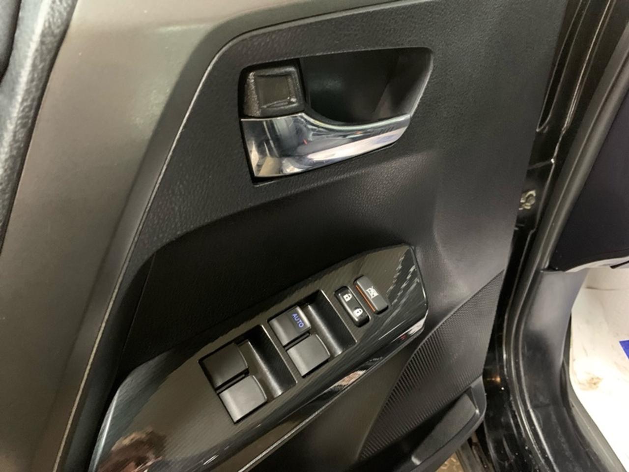 2018 Toyota RAV4 AWD SE  - Navigation -  Sunroof Photo